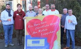 Der Betriebsrat um Vorsitzenden Wolfgang Dubberke (re) mit Marion Kleditzsch (2.v.li) 