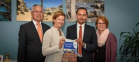 Spendenübergabe im Büro des Stadtkämmerers Markus Kreuz