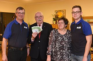 Spendenübergabe der Firma HSH