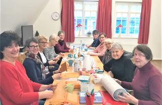 Emsiges Team: Der Kreativ- und Bastelkreis 